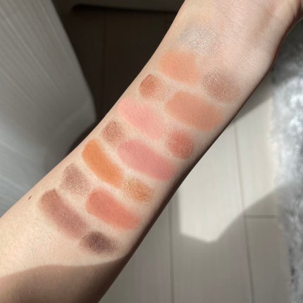 ボーン ディス ウェイ ザ ナチュラル ヌード アイシャドウ パレット/Too Faced/アイシャドウパレットを使ったクチコミ(2枚目)