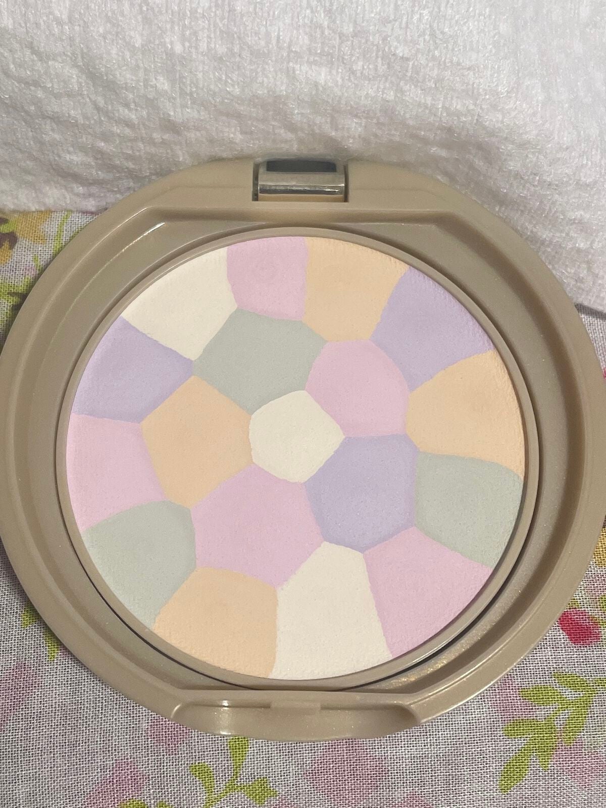 マシュマロフィニッシュパウダー ~Abloom~/キャンメイク/プレストパウダーを使ったクチコミ(5枚目)