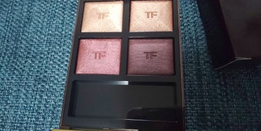 アイ カラー クォード/TOM FORD BEAUTY/アイシャドウパレットを使ったクチコミ（4枚目）