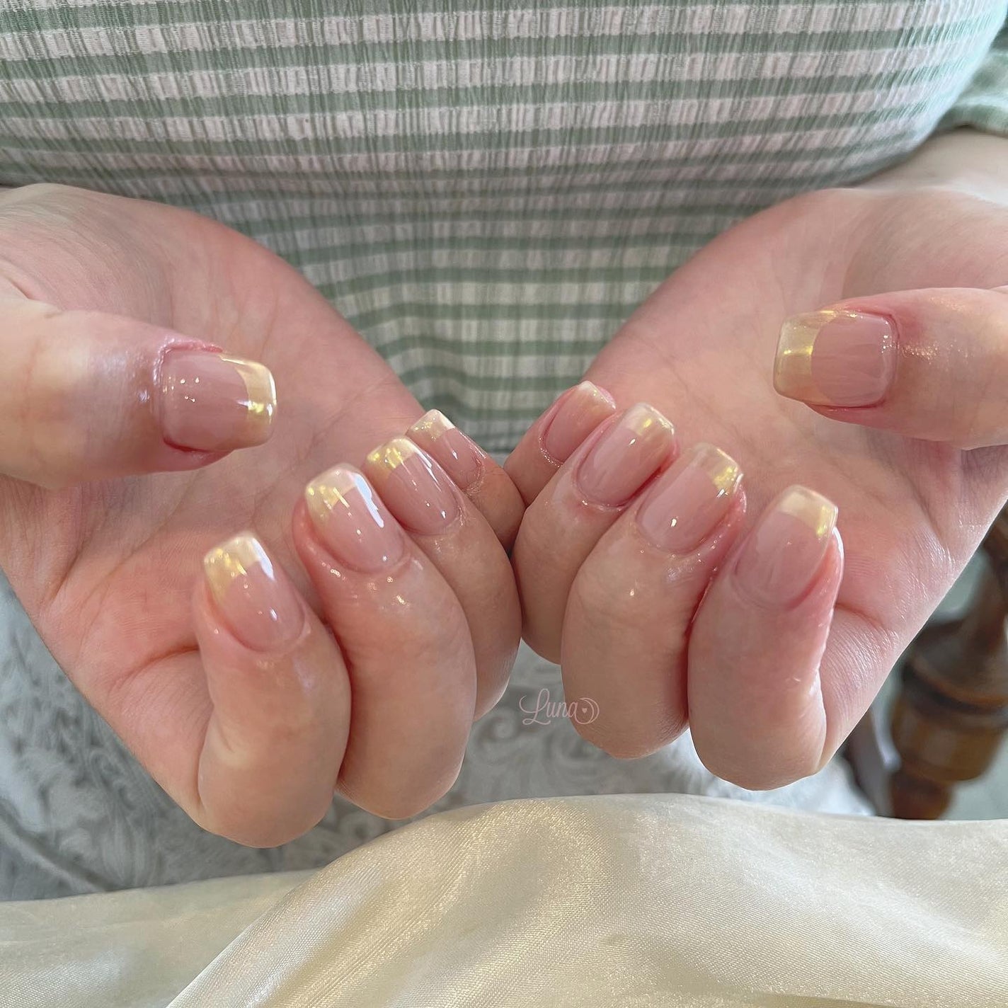 Iuna. Mizuki on LIPS 「.aurorafrench🫧#nail#nailstagram..」(1枚目)