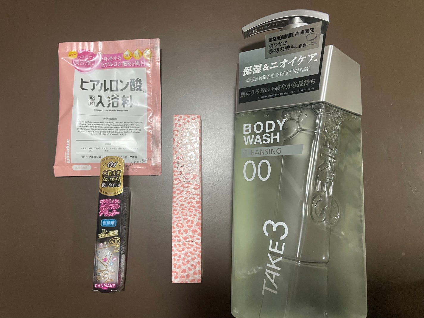 コントロールカラーライナー/WHOMEE/ペンシルアイライナーを使ったクチコミ(2枚目)