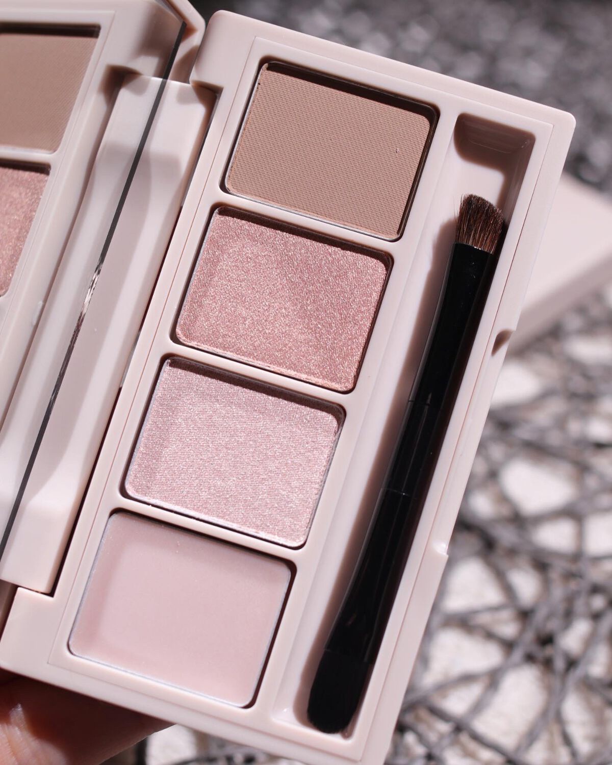 足しパレ/Fujiko/アイシャドウパレットを使ったクチコミ（2枚目）