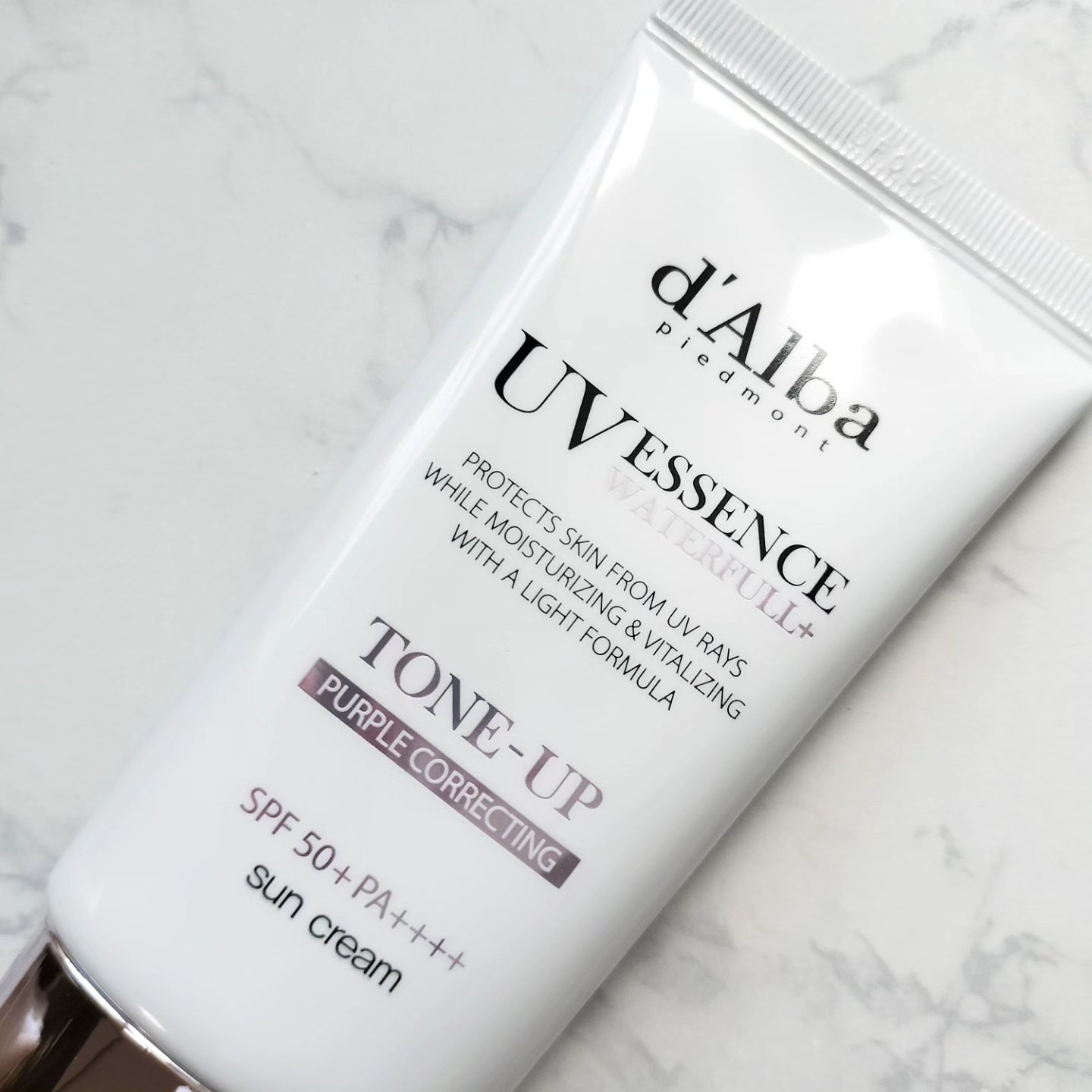 ダルバ ウォータフル トーンアップ サンクリーム(パープル)/ダルバ/日焼け止めクリームを使ったクチコミ（2枚目）