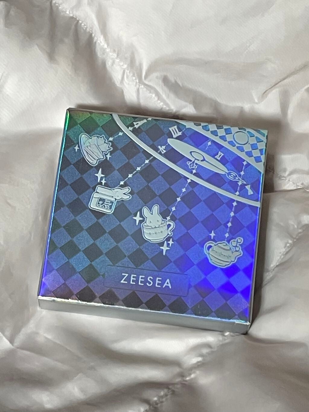 クォーツ 9色アイシャドウパレット(ドリームランドアイシャドウ)/ZEESEA/アイシャドウパレットを使ったクチコミ(1枚目)