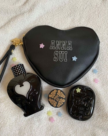 こんにちは(εﾟωﾟ)
購入品紹介です｡:°ஐ..♡*

ANNA SUI
スイブラック
メイクアップウォーター

BBメイクアップクリーム02

フェイスパウダー

ドットハートポーチ

プリマヴィス