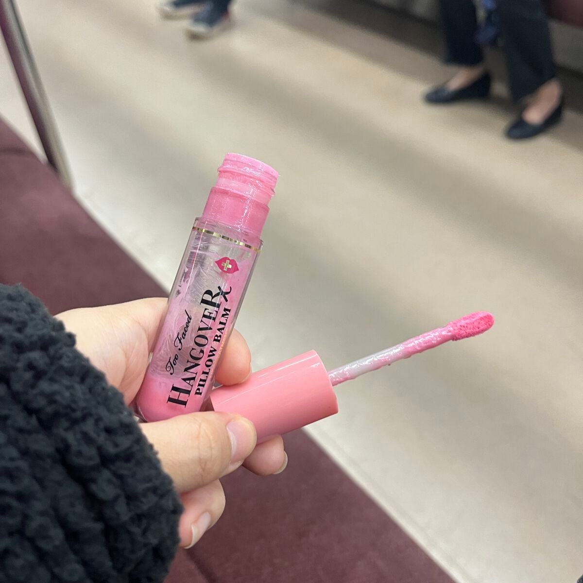 ~トゥー フェイスド ハングオーバー~ ピロー バーム リップ トリートメント/Too Faced/リップ美容液を使ったクチコミ(1枚目)