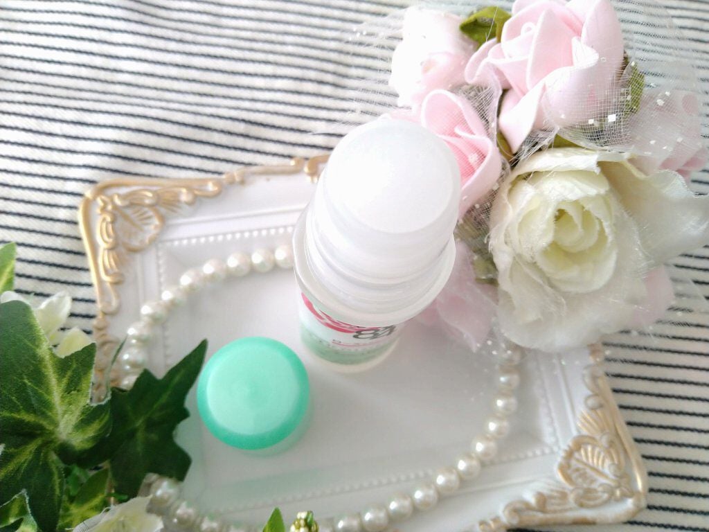 ロールオン ローズ&ヴァーベナの香り/8x4/デオドラント・制汗剤を使ったクチコミ(2枚目)