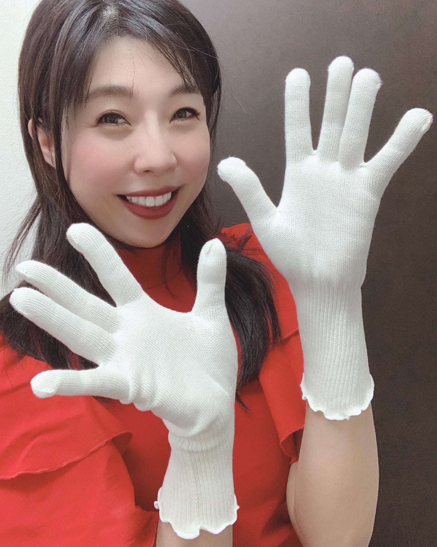 絹の艶姫 シルク手袋/ロアコスモ/ボディグッズを使ったクチコミ(1枚目)