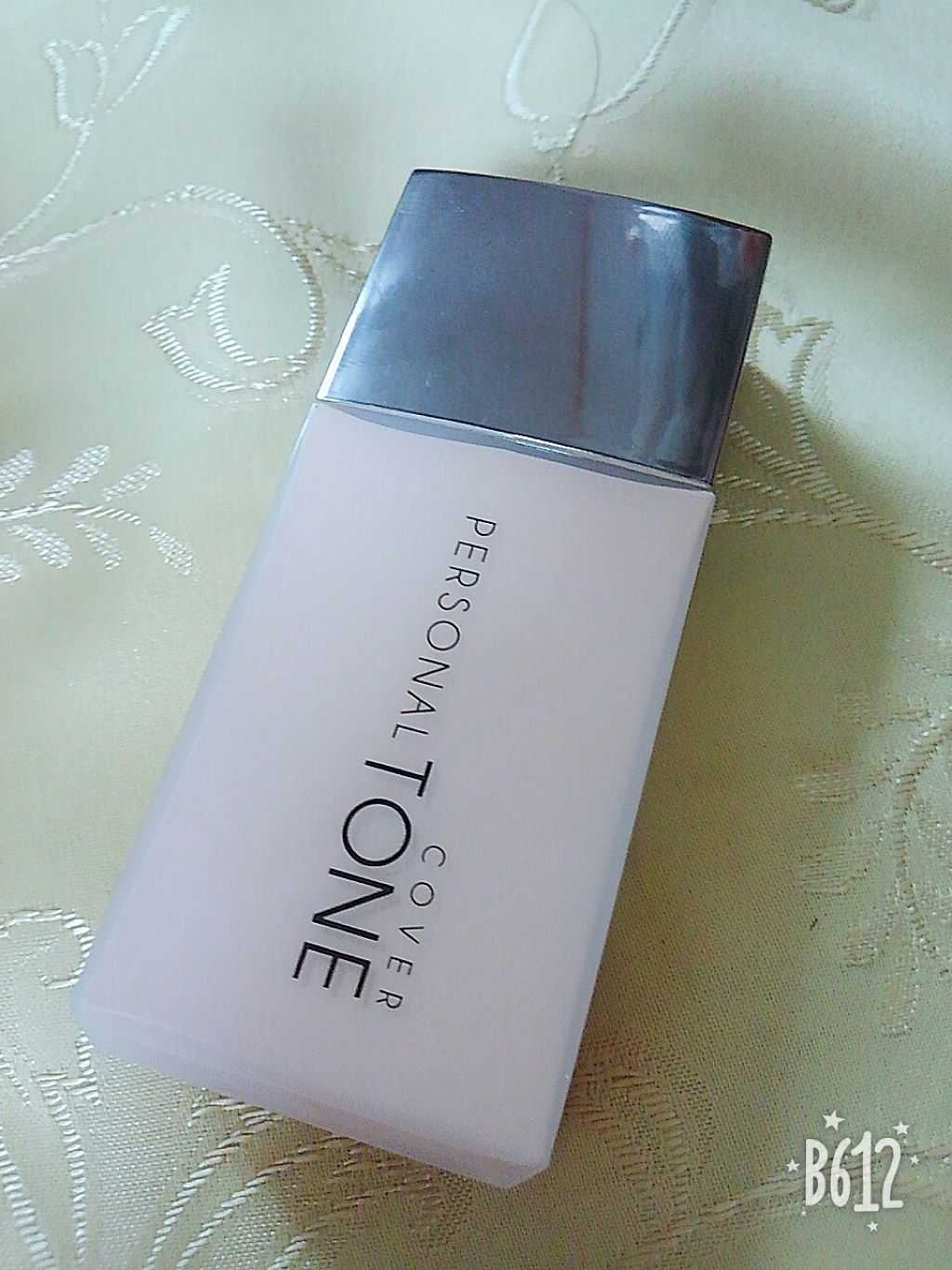 A’pieu パーソナルトーンファンデーションのクチコミ「全12色あるファンデは自分色がゲットできると思います！
元々肌が白い友人のため、国内のファンデ.....」（1枚目）