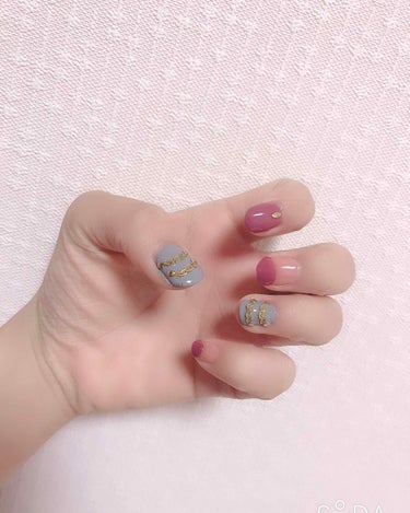 ネイルPart① 💅🏻💗

こんにちは(*Ü*)ﾉ"☀
まふゆです☃︎*

ダイソーのサンリオネイルを使用しました
チェーンもダイソーです☺️

EDM風に…🎧👩🏻‍🎤👯‍♀️🎵

#ネイル #セルフネ