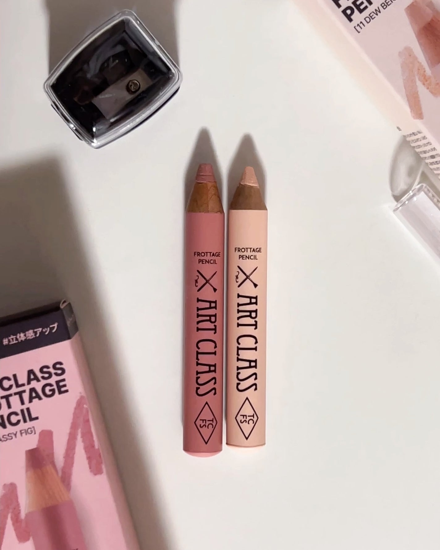 アートクラス フロッタージュペンシル/too cool for school/スティックアイシャドウを使ったクチコミ(1枚目)