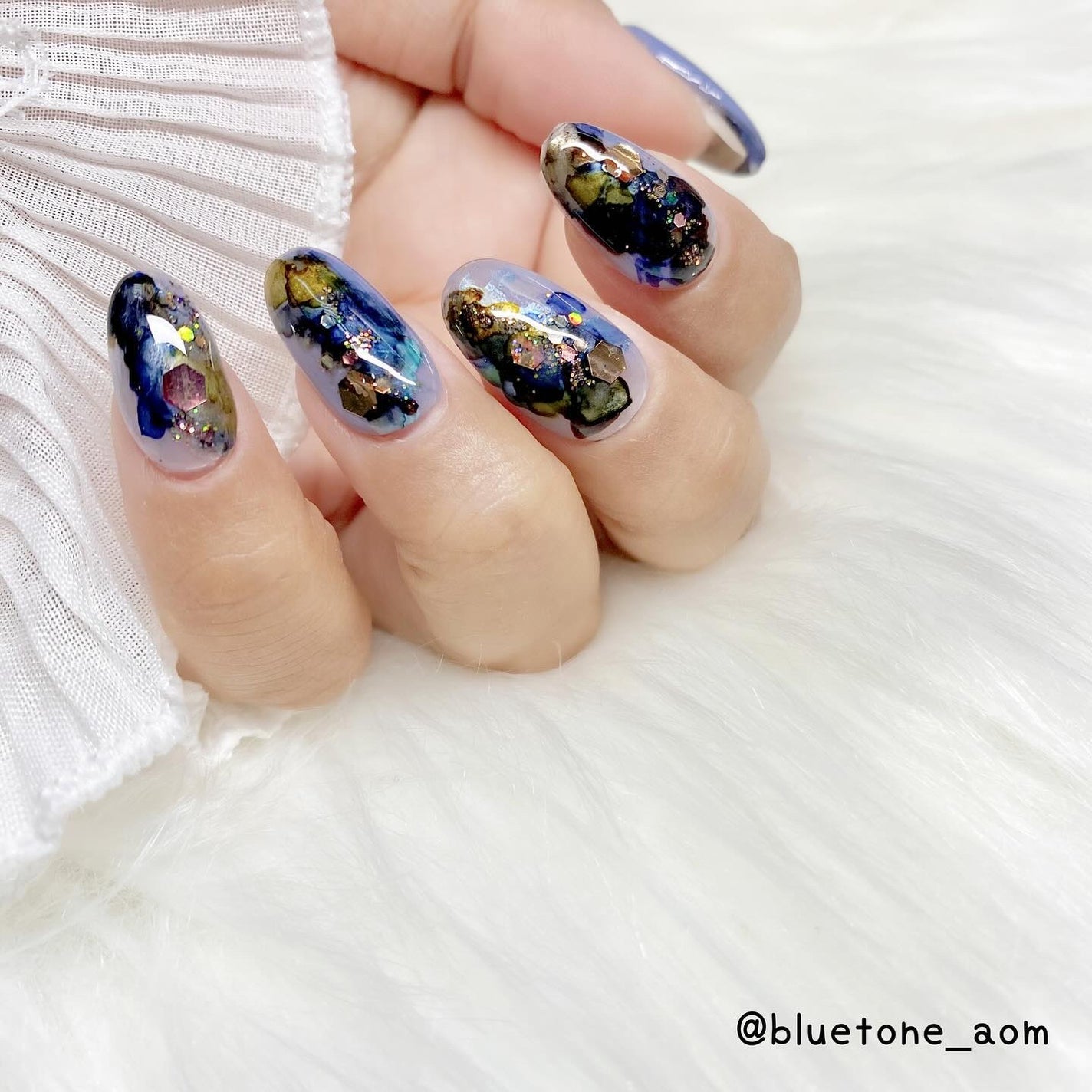 ⋆͛🦖⋆͛aomi on LIPS 「レトロ感のあるのができた⋆⸜(*॑꒳॑*)⸝寒色×ゴールドなイ..」(1枚目)