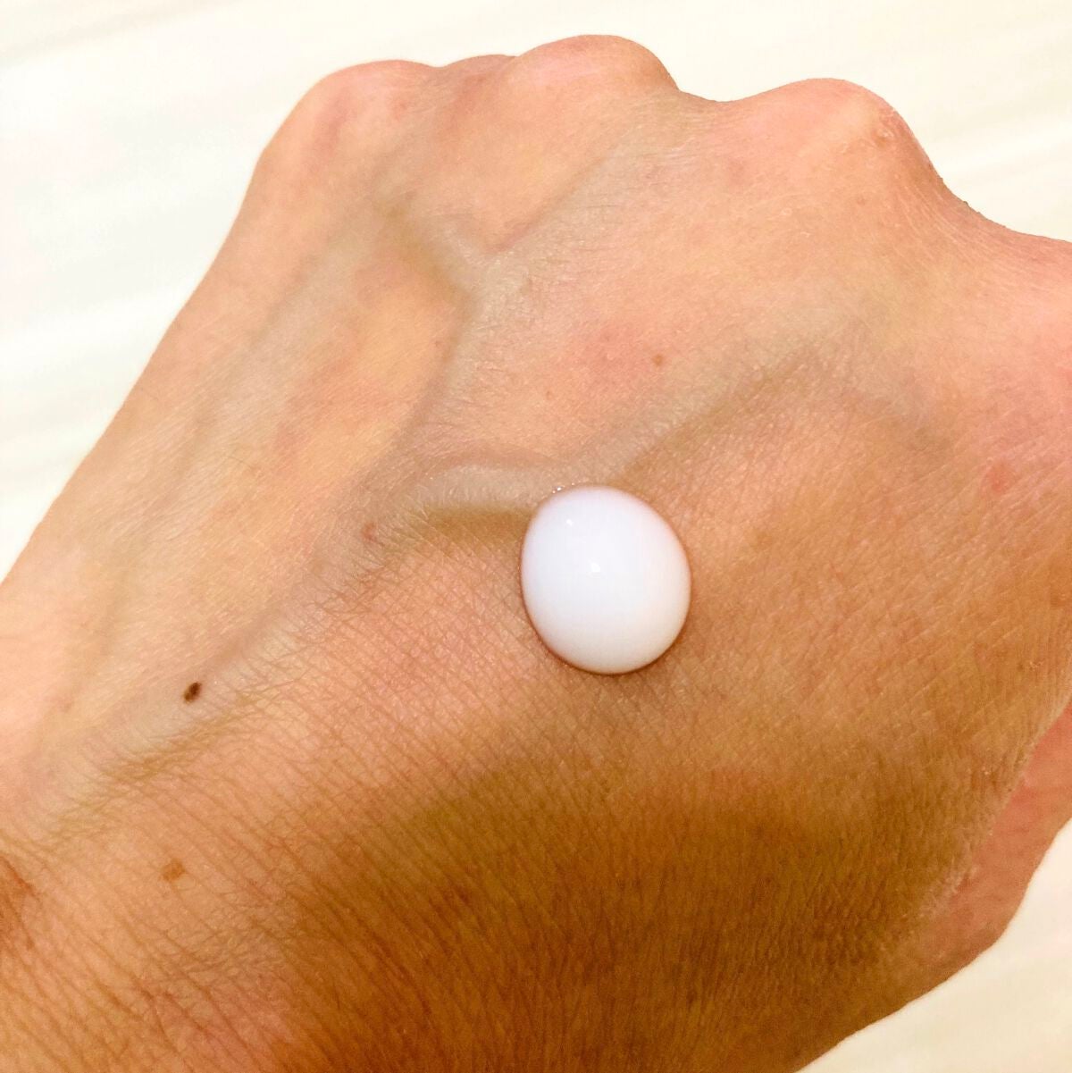 イドラクラリティ マイクロエッセンス クレンジングエマルジョン/DECORTÉ/ミルククレンジングを使ったクチコミ(3枚目)