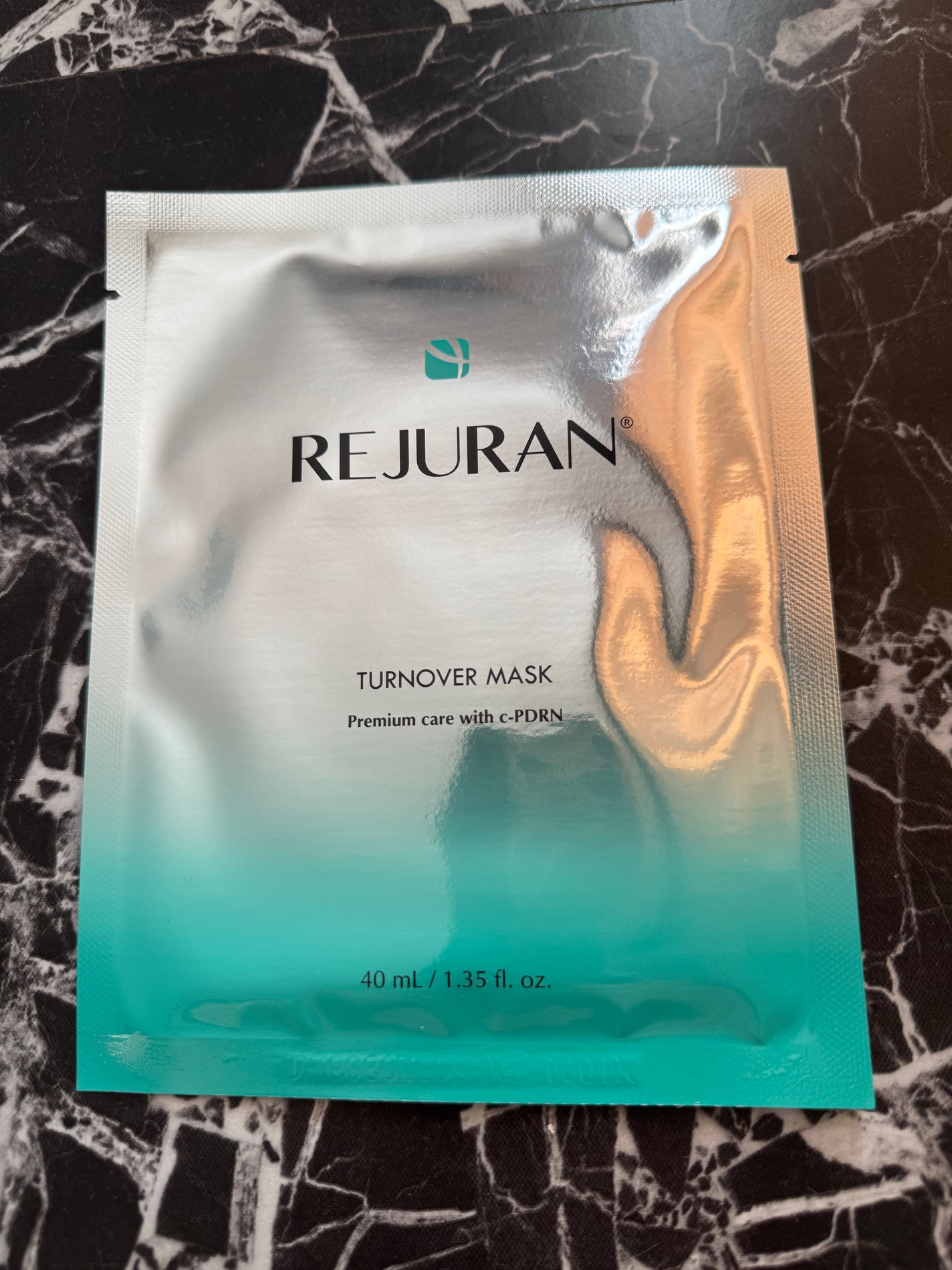 REJURAN ターンオーバーマスク(5枚入り)/REJURAN COSMETICS/シートマスク・パックを使ったクチコミ(1枚目)