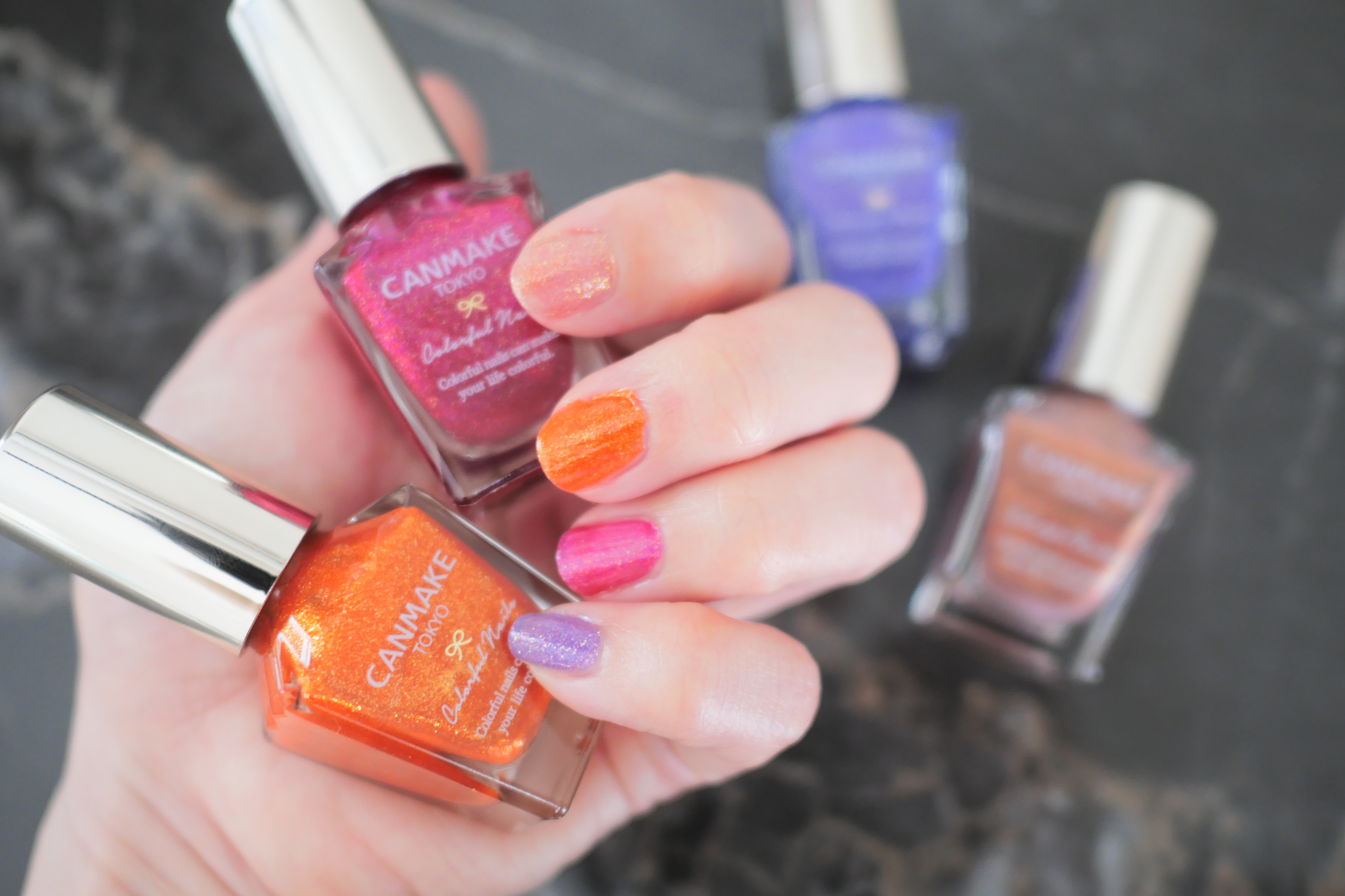 カラフルネイルズ/キャンメイク/マニキュアを使ったクチコミ（2枚目）