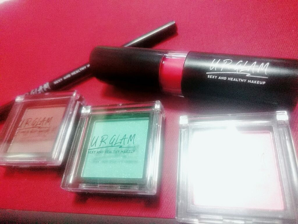 UR GLAM SELECT EYES/U R GLAM/単色アイシャドウを使ったクチコミ(1枚目)