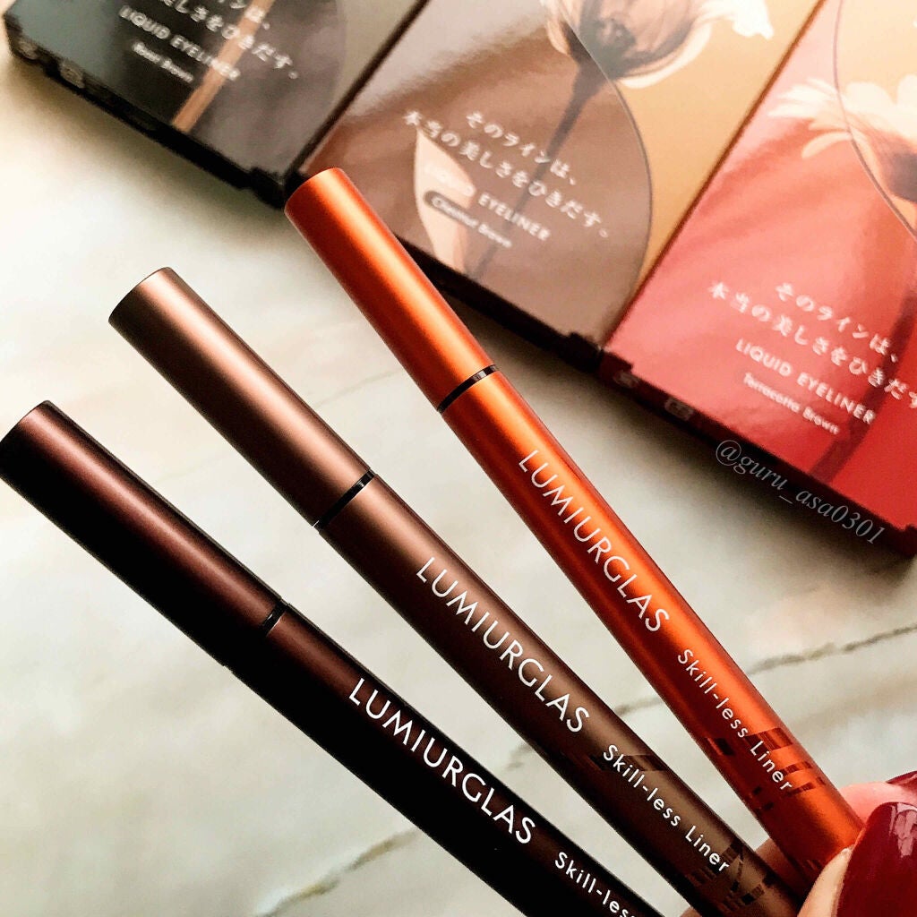 スキルレスライナー/LUMIURGLAS/リキッドアイライナーを使ったクチコミ(2枚目)