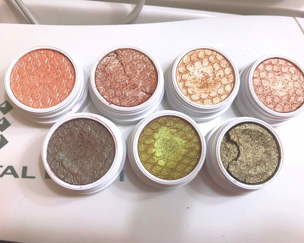 Super Shock Shadow/ColourPop/単色アイシャドウを使ったクチコミ（1枚目）