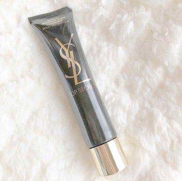 
♡ YSL ♡

トップシークレットモイスチャーエクラ


ジェル状の乳液として朝メイク前に使用してるんですが、、めちゃくちゃ良い😳！！！！


メリット
乾燥肌に◎
保湿、潤い効果◎
ベタつきがなく