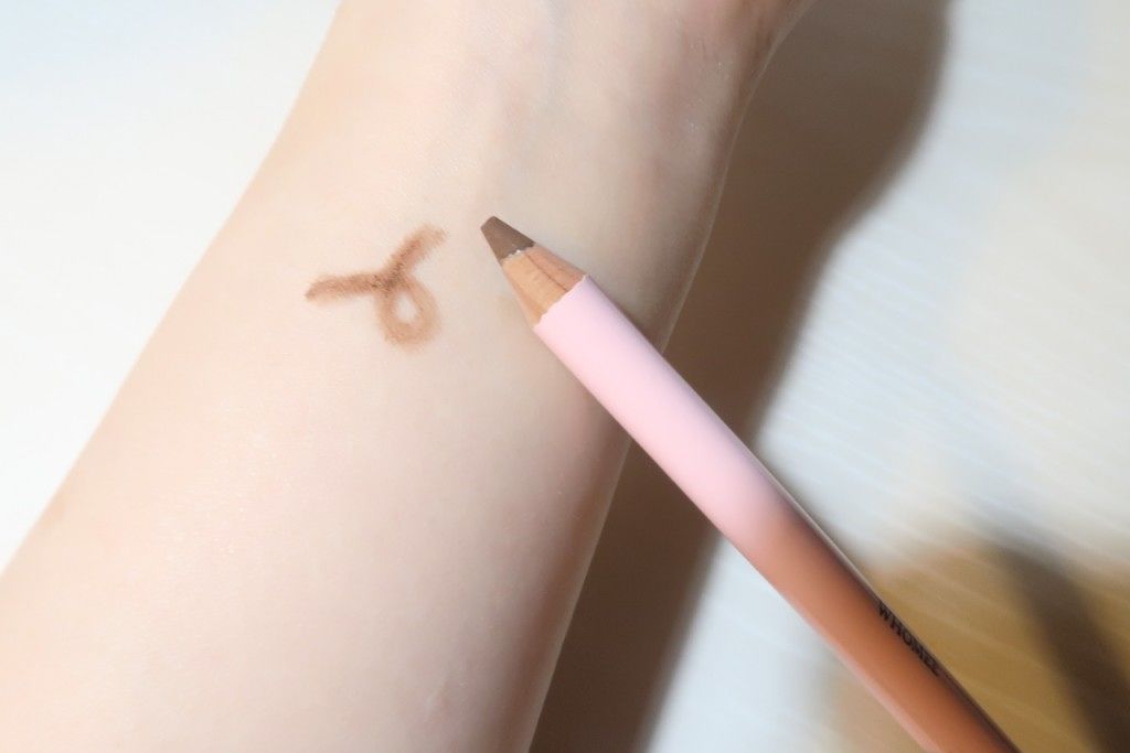 スクリューブラシ/WHOMEE/メイクブラシを使ったクチコミ（3枚目）