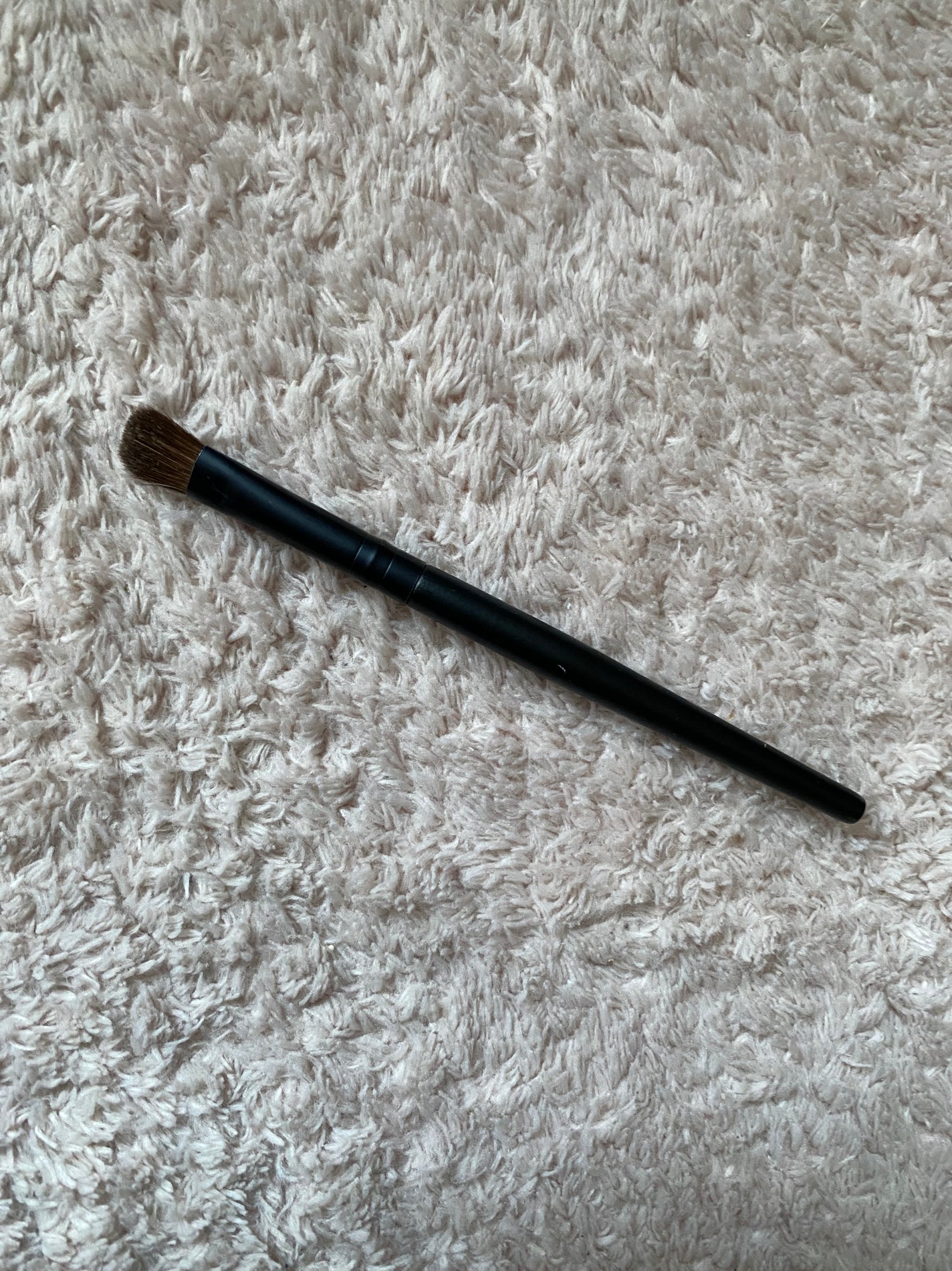 アイシャドウラウンドブラシ(Aタイプ)/DAISO/メイクブラシを使ったクチコミ(1枚目)