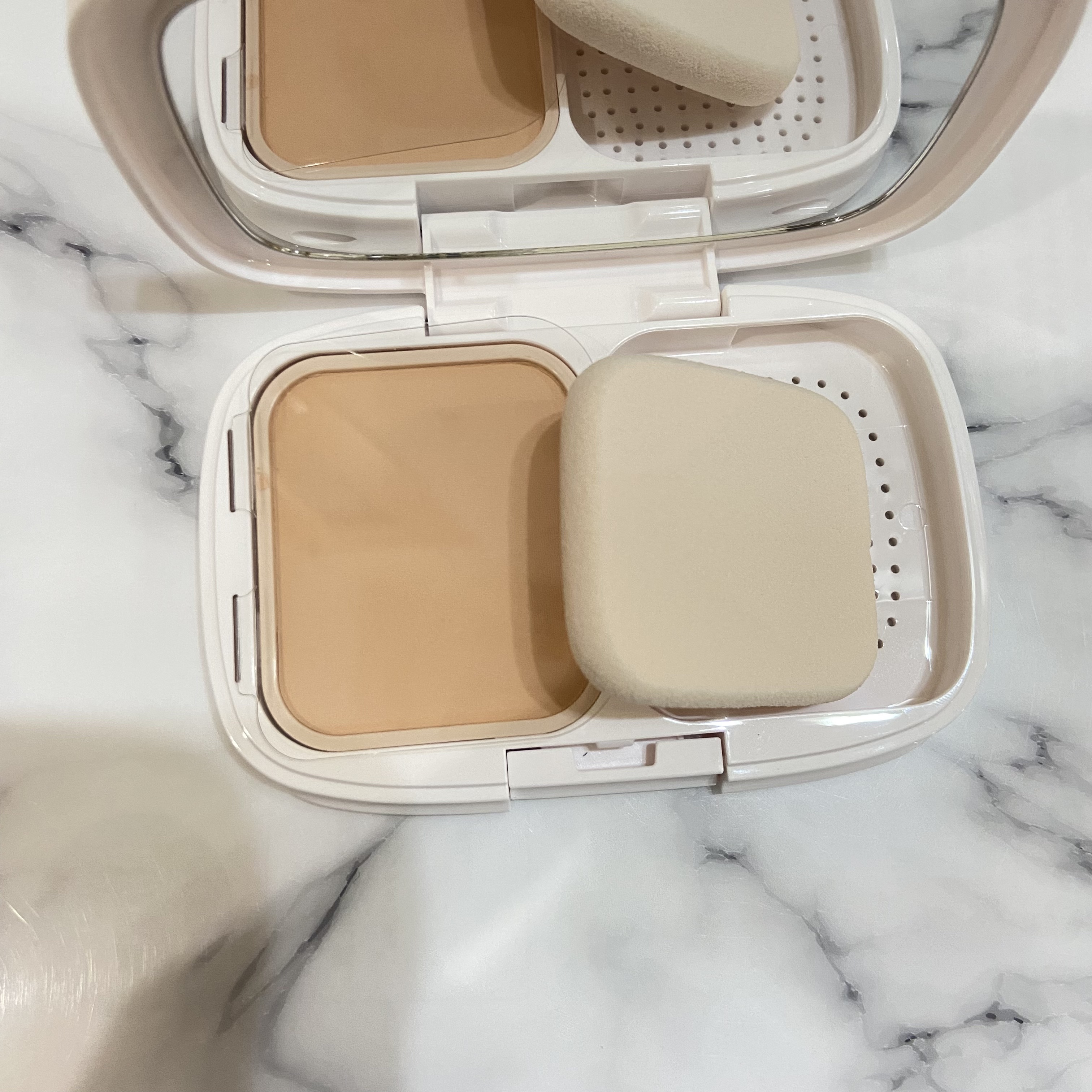 パウダーファンデーション/media luxe/パウダーファンデーションを使ったクチコミ（3枚目）