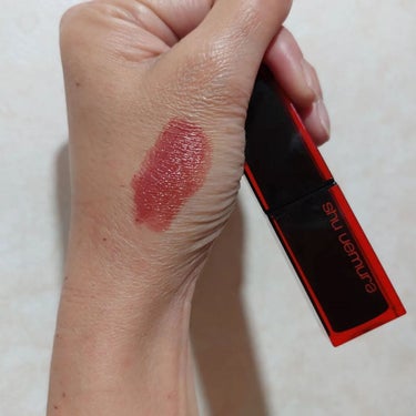 shu uemura ルージュ アンリミテッド アンプリファイド ラッカーのクチコミ「PK 384 サクラレインドロップ

なめらかな塗り心地。
細かいパールが入っていてツヤっとし.....」（1枚目）