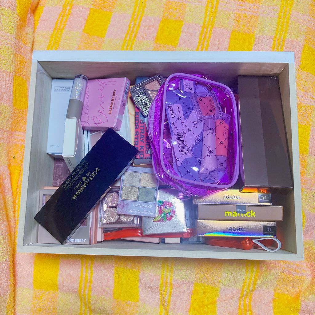 バレンタインボックス3ローズモーメント/VAVI MELLO/アイシャドウパレットを使ったクチコミ(1枚目)