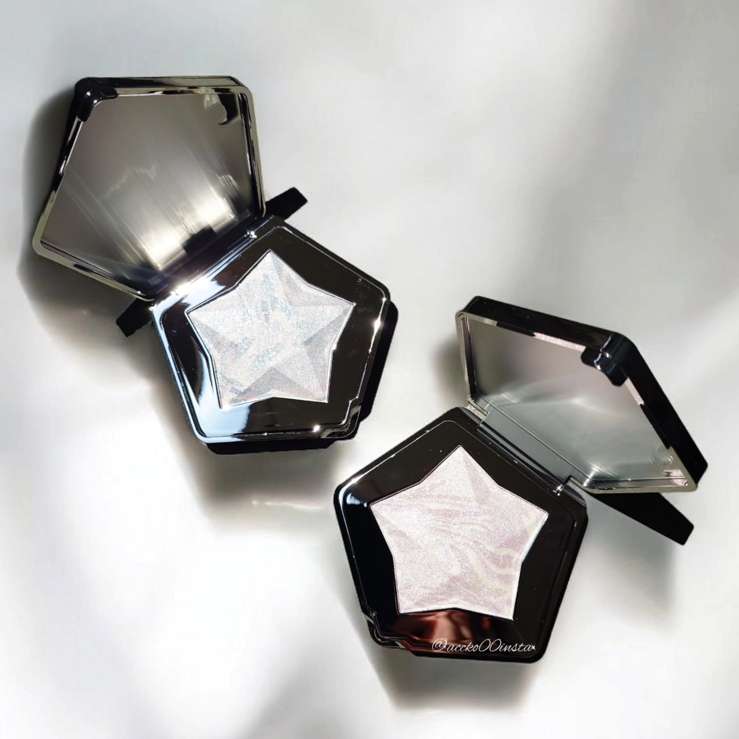 スターダストダイヤモンドハイライトパウダー/PERFECT DIARY/パウダーハイライトを使ったクチコミ（2枚目）