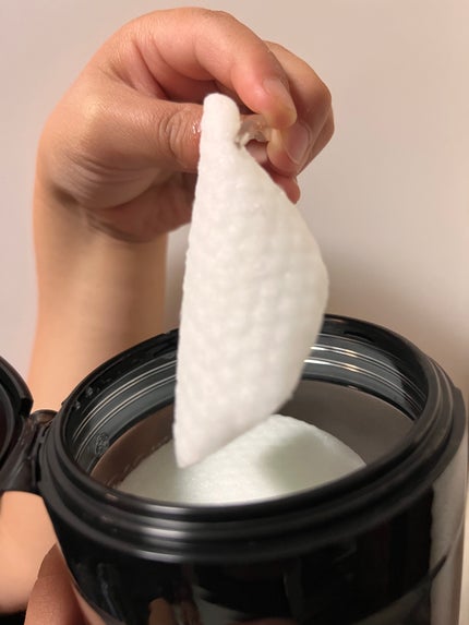 ブルーブライトピーリングパッド 180ml 40枚入り/EMROSÉ/トナーパッドを使ったクチコミ(3枚目)