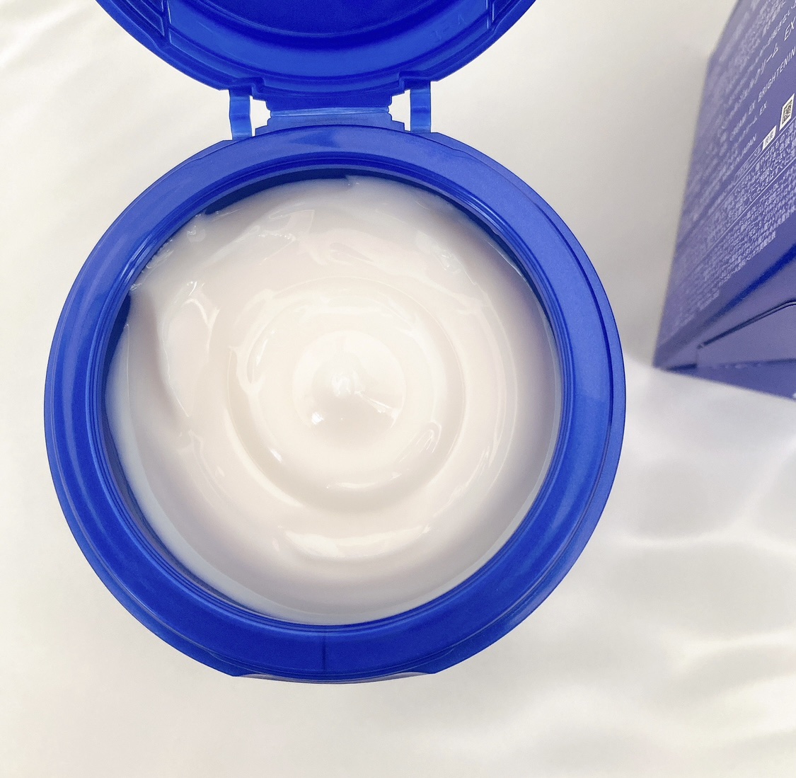 スペシャルジェルクリーム EX （ブライトニング） /アクアレーベル/オールインワン化粧品を使ったクチコミ（2枚目）