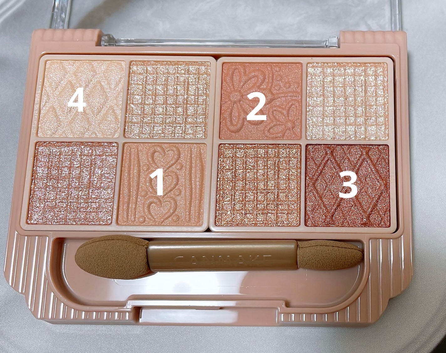 プティパレットアイズ/キャンメイク/パウダーアイシャドウを使ったクチコミ(4枚目)