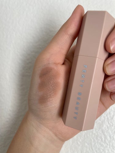 FENTY BEAUTY BY RIHANNA Match Stixのクチコミ「クールなシェードが自然に立体感を出してくれる❤️‍🔥

FENTY BEAUTY BY RIH.....」（2枚目）