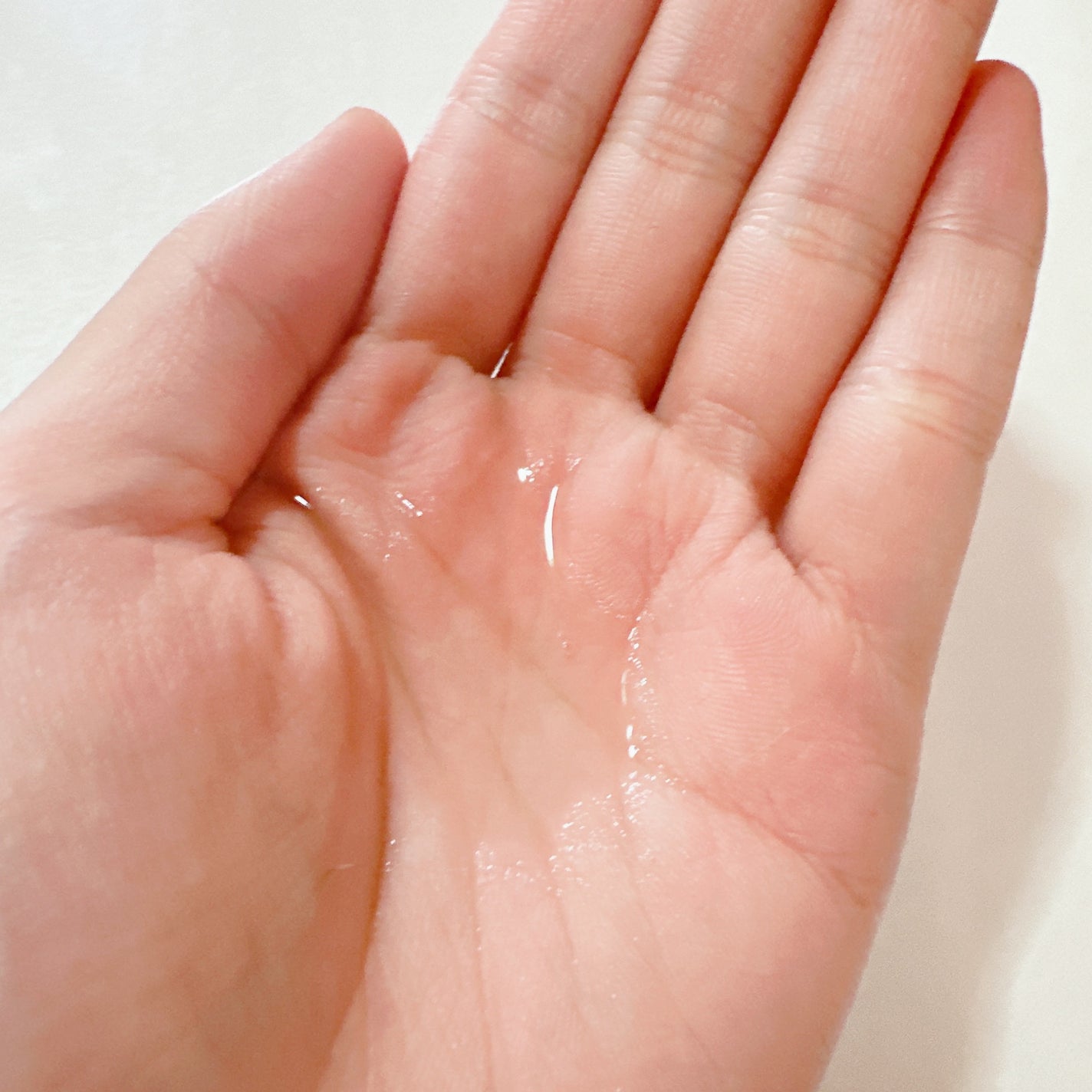 ハイドロポーション 美容液ヘアオイル(アクアホワイトフローラルの香り)/エイトザタラソ/ヘアオイルを使ったクチコミ(4枚目)