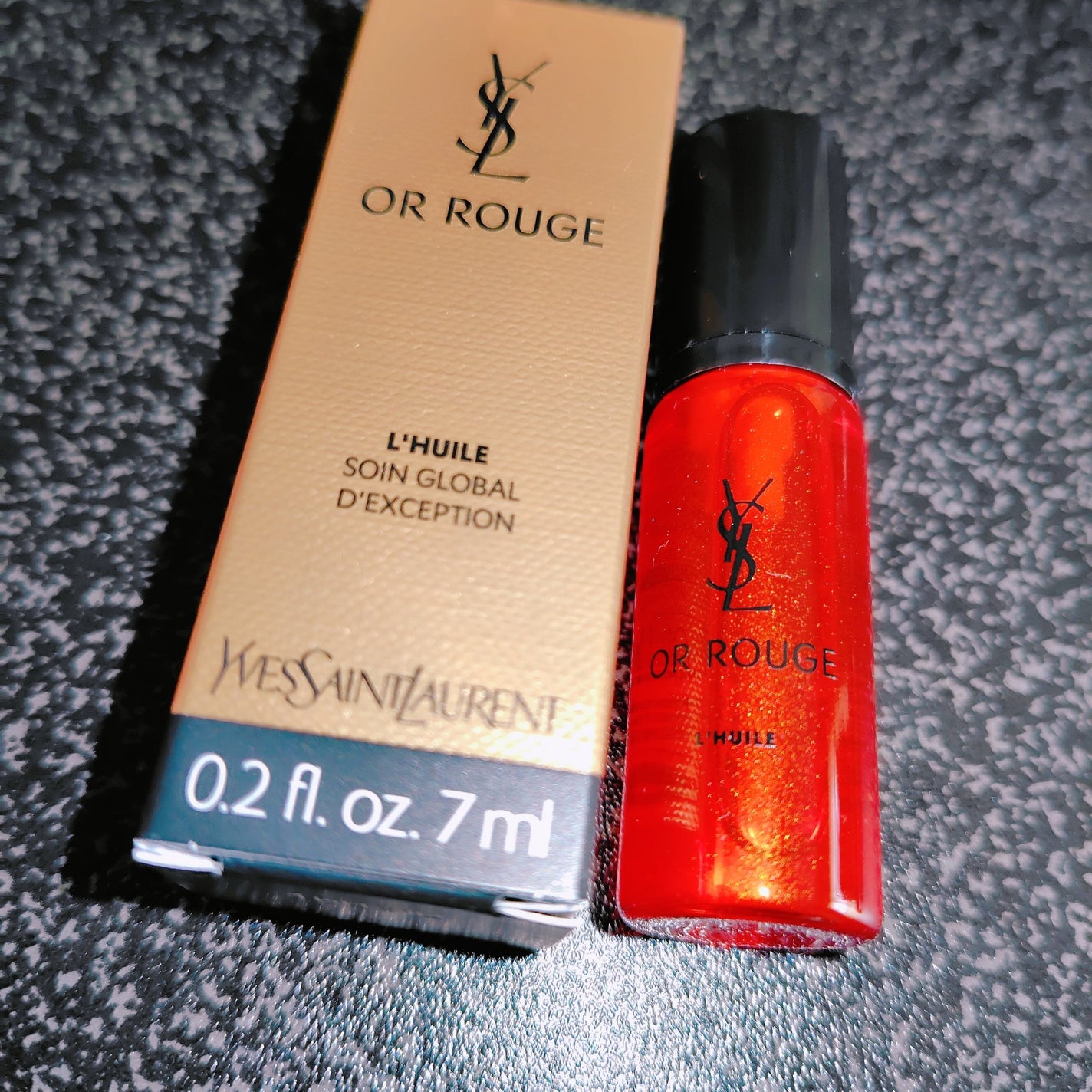 オールージュユイル R/YVES SAINT LAURENT BEAUTE/ブースター・導入液を使ったクチコミ(1枚目)