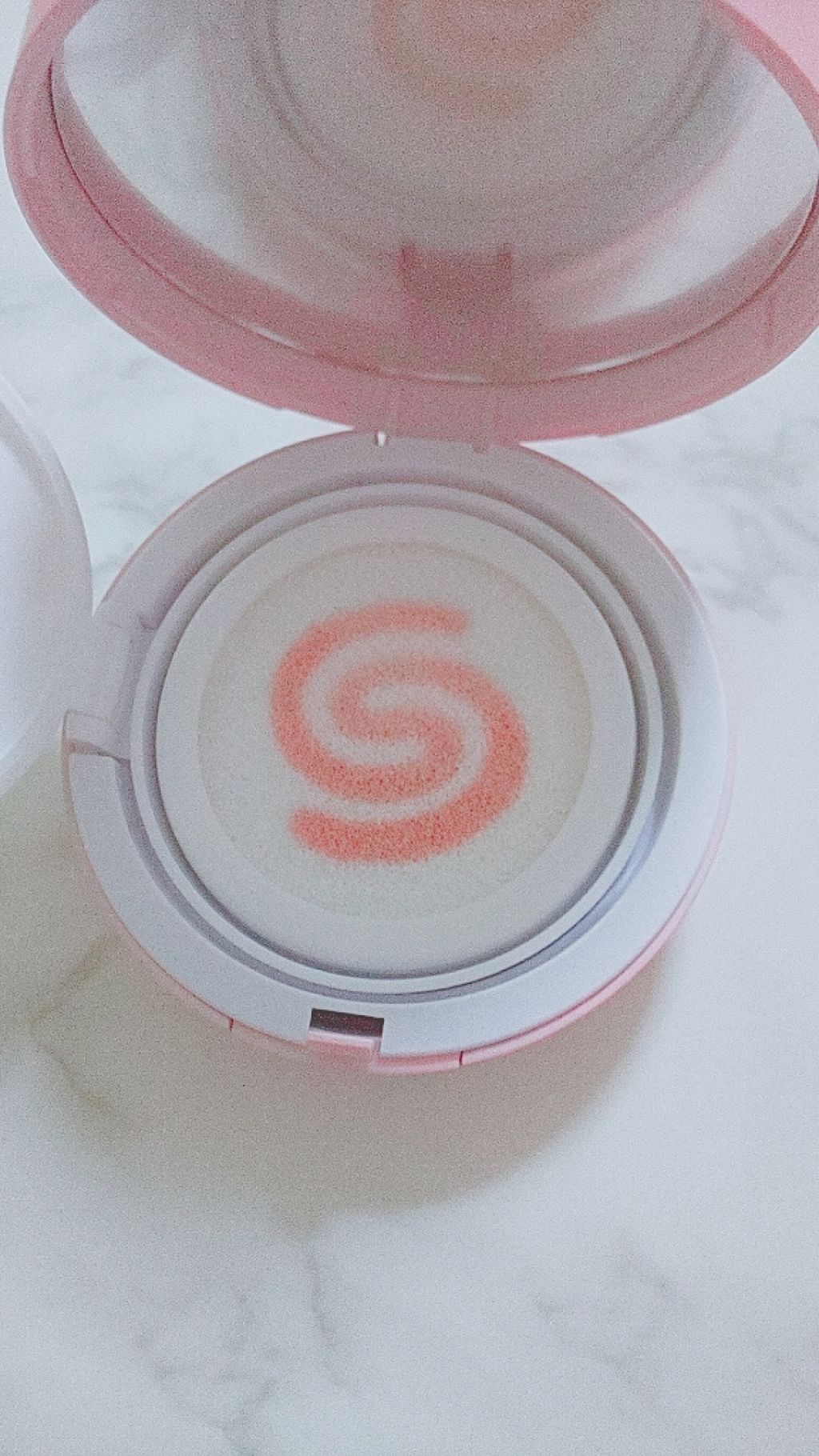 WHITE CREAMY CUSHION(ウユファンデ)/G9SKIN/化粧下地を使ったクチコミ(2枚目)