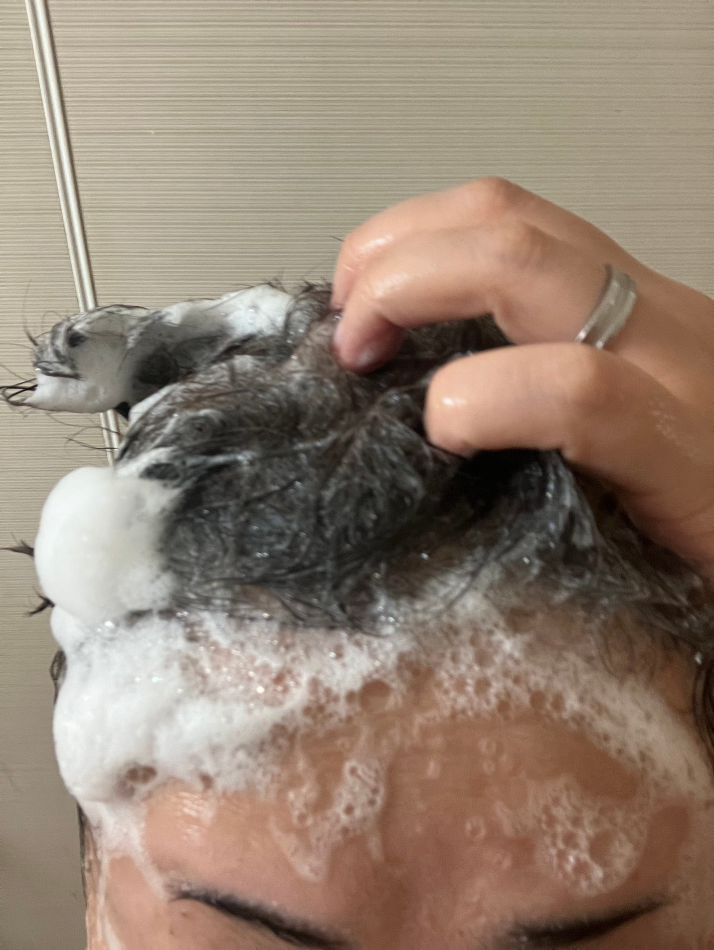 セラティス ムーンライトスリーク シャンプー / ヘアトリートメント/THERATIS/市販シャンプーを使ったクチコミ(4枚目)