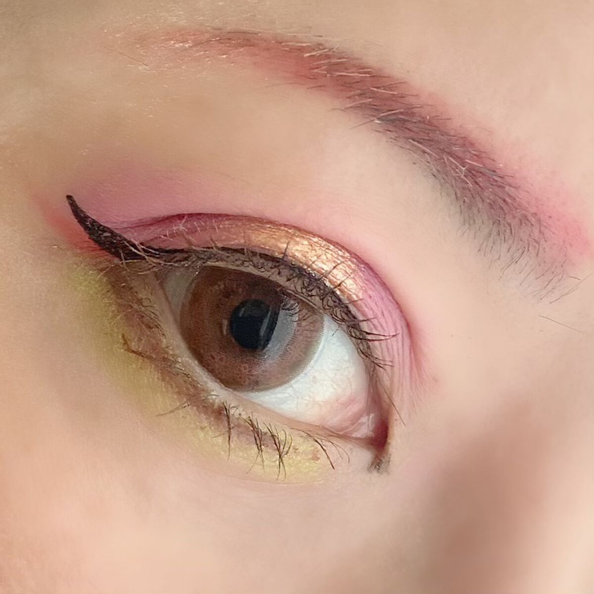 Super Shock Shadow/ColourPop/単色アイシャドウを使ったクチコミ(1枚目)