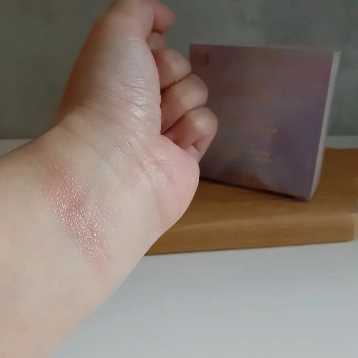 みぃ on LIPS 「hince〈ヒンス〉トゥルーディメンショングロウチーク2750..」(9枚目)