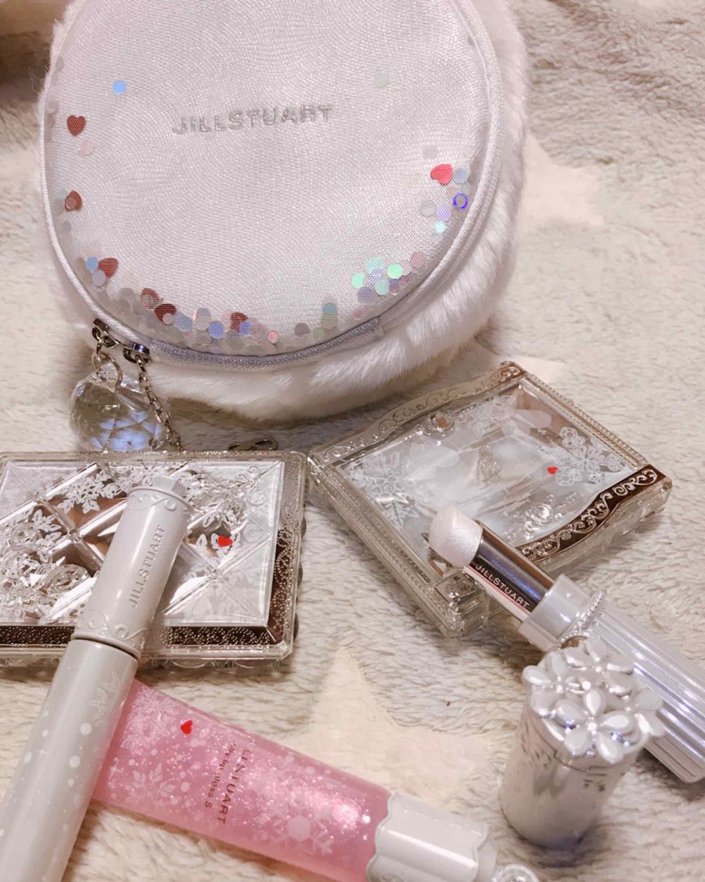 ホワイトラブストーリー コレクション (クリスマスコフレ 2018)/JILL STUART/メイクアップキットを使ったクチコミ(1枚目)