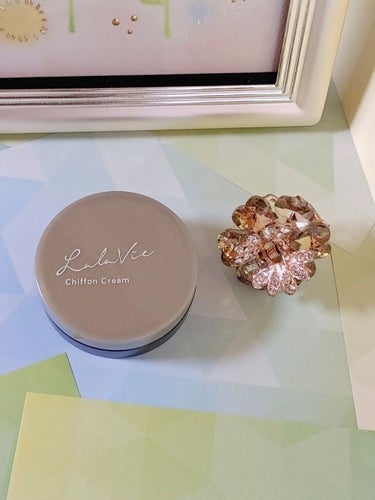 Lala Vie シフォンクリームのクチコミ「Lala Vie シフォンクリーム　50g 8,800円
(写真は7DAYSトライアルの6gで.....」（2枚目）