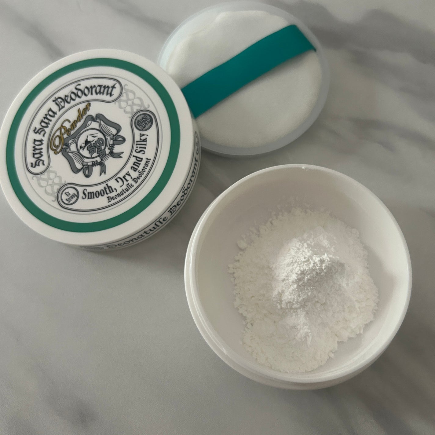 薬用さらさらデオドラントパウダー/デオナチュレ/デオドラント・制汗剤を使ったクチコミ(6枚目)