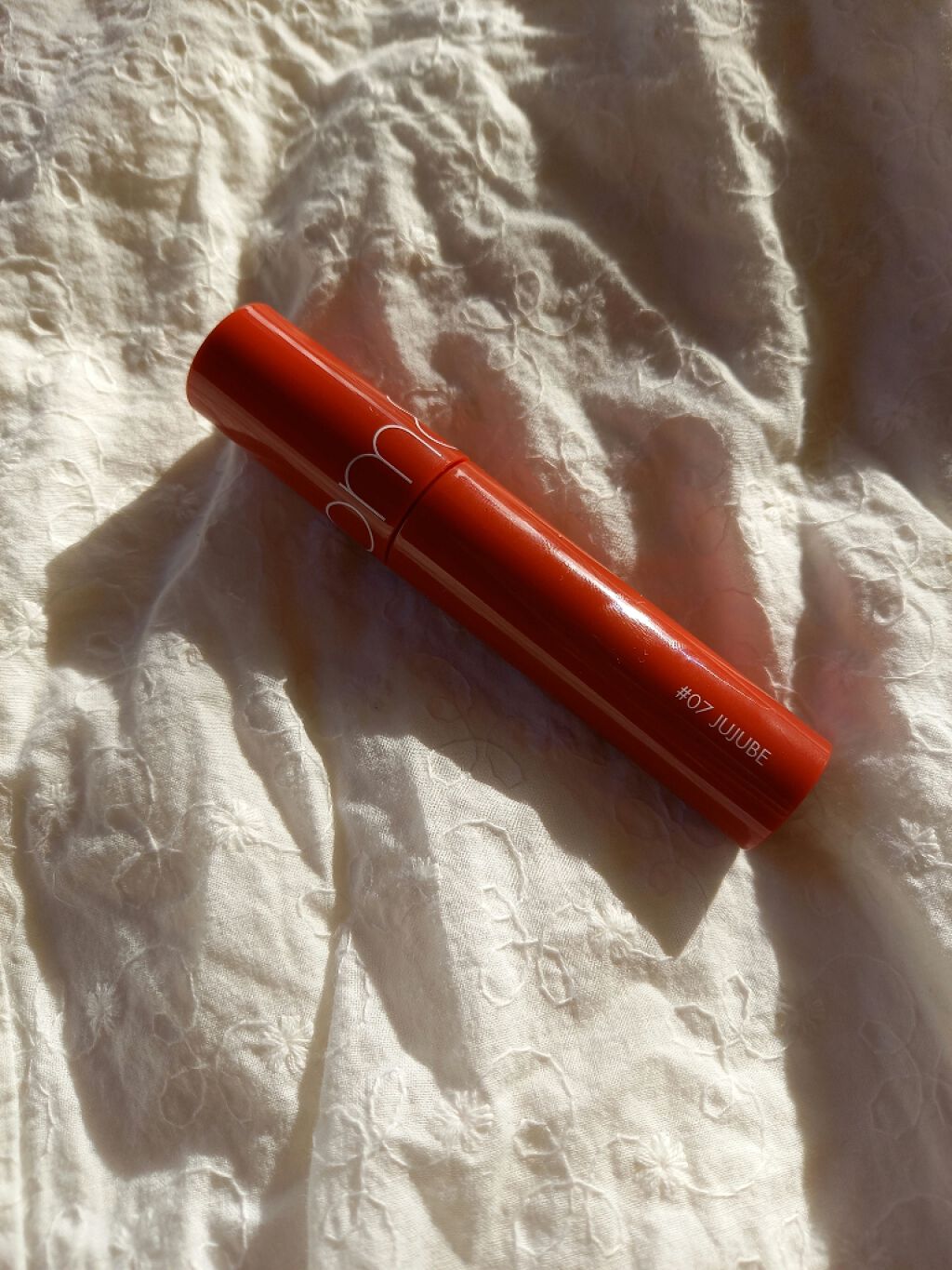 ジューシーラスティングティント/rom&nd/リップティントを使ったクチコミ（1枚目）