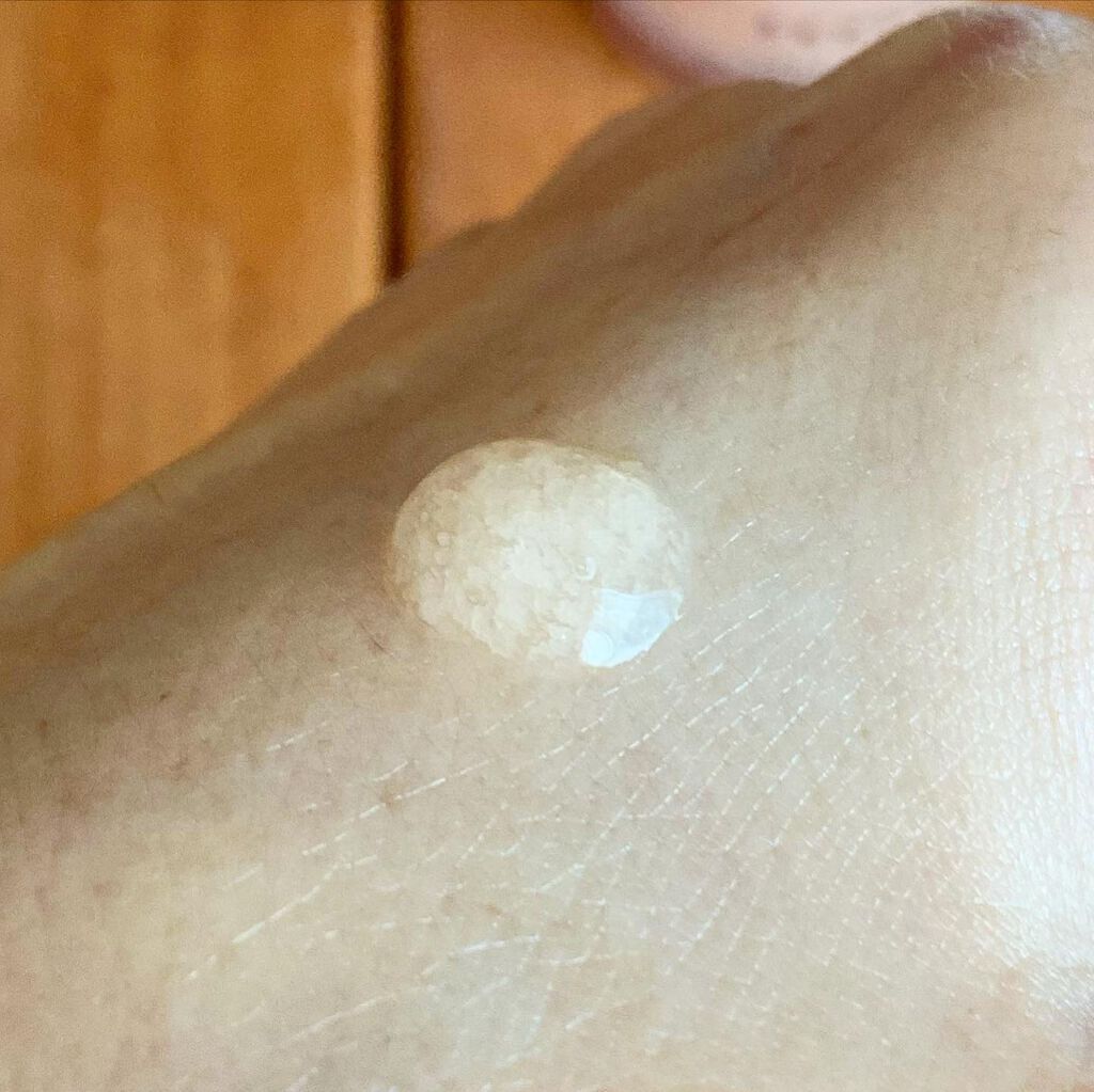 ハリケアコラーゲンサンセラム/VELY VELY/日焼け止めジェルを使ったクチコミ(2枚目)