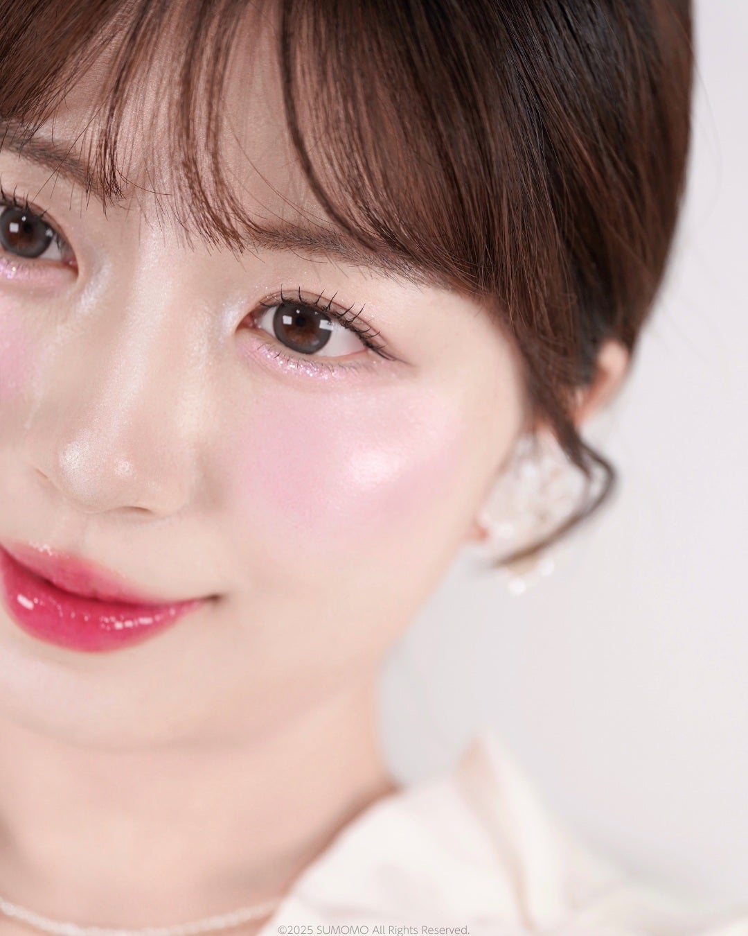 SUMOMO on LIPS 「ウォニョンちゃんみたいな艶肌メイク💄メイク投稿はこちらから✨@..」(4枚目)