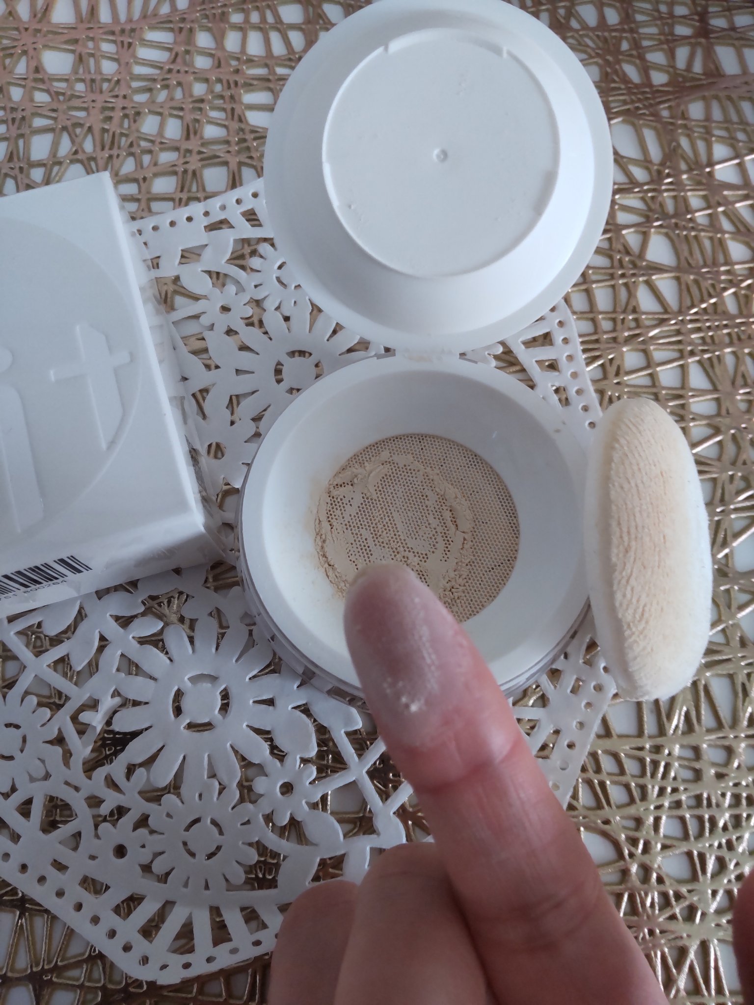 トランスルーセントセットフィニッシングパウダー/TFIT/ルースパウダーを使ったクチコミ（2枚目）