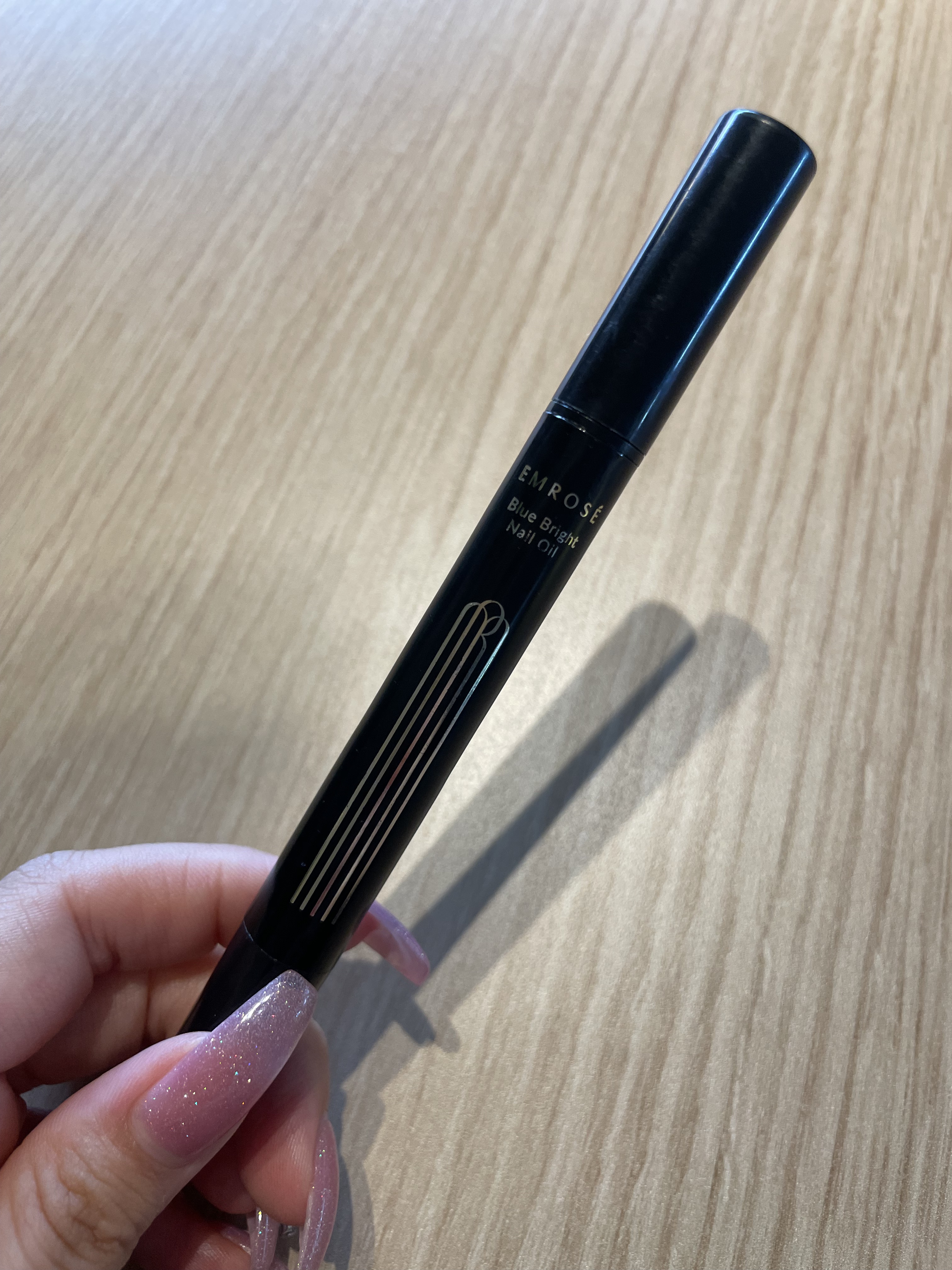 ブルーブライトネイルオイル/EMROSÉ/ネイルオイル・トリートメントを使ったクチコミ（1枚目）
