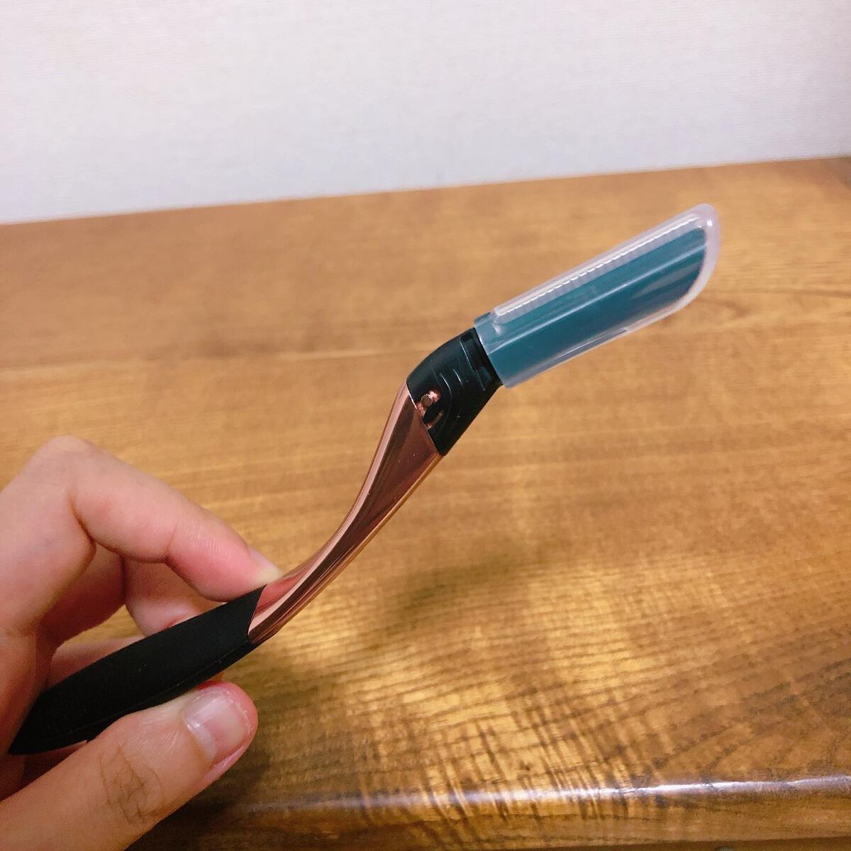 サロンプラス トーンアップ フェイススムーサー ホルダー（刃付き）/サロンプラス/シェーバーを使ったクチコミ（3枚目）