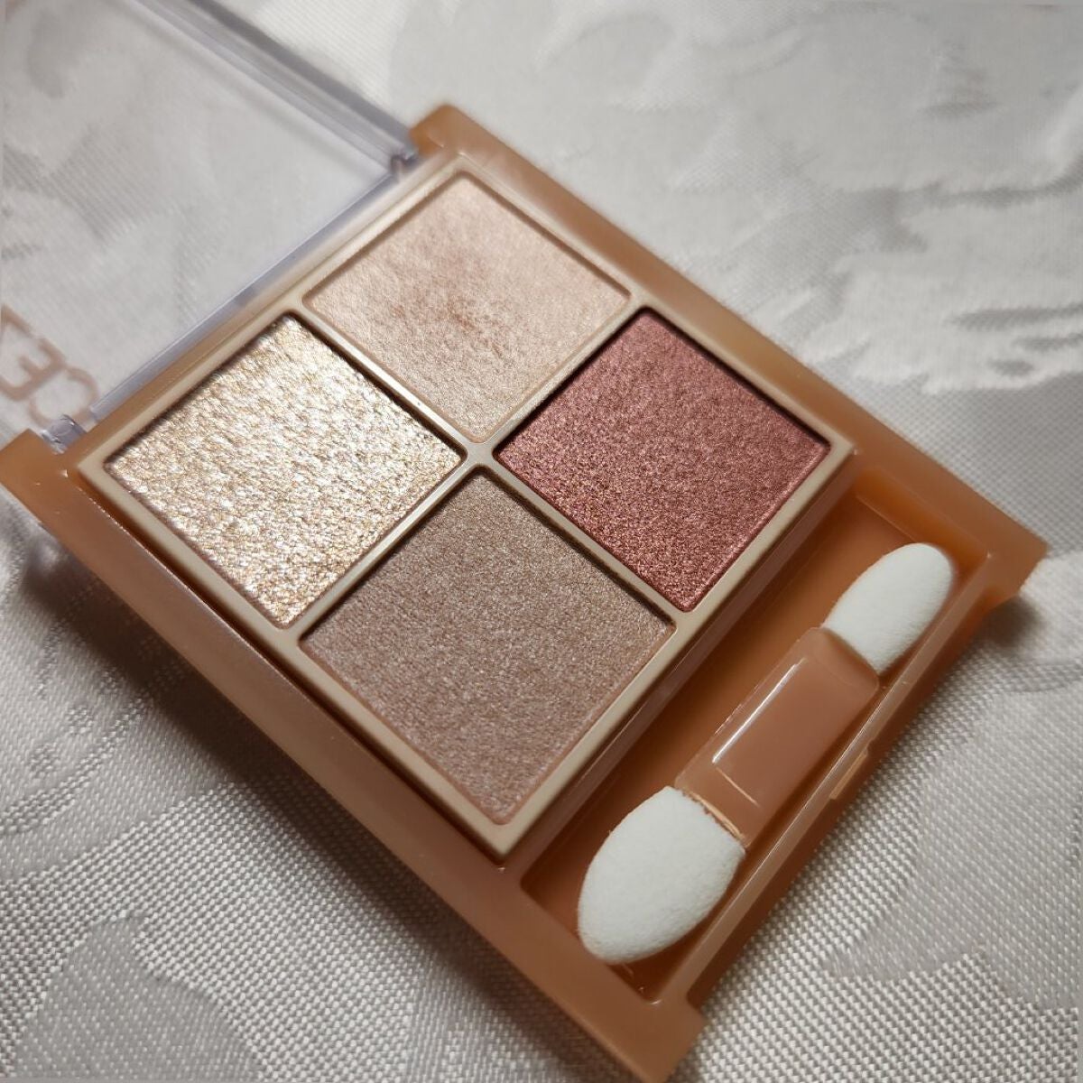 ベージュトーンアイシャドウ/CEZANNE/アイシャドウパレットを使ったクチコミ(2枚目)