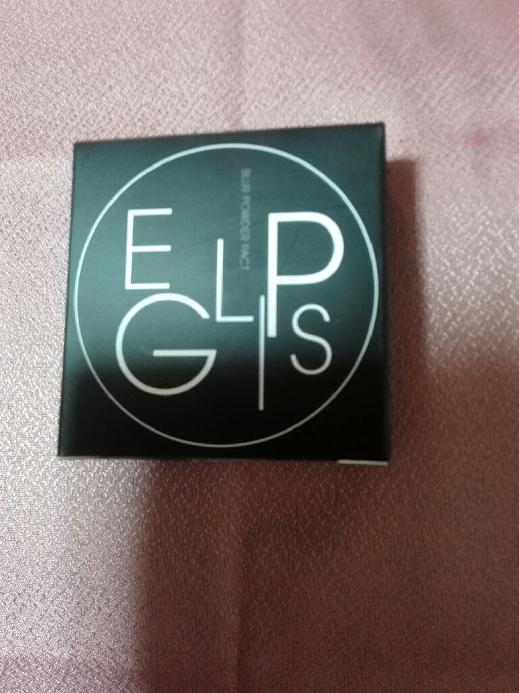 ブラーパウダーパクト/EGLIPS/パウダーファンデーションを使ったクチコミ(1枚目)